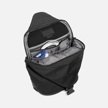 Senn Sling Bag
