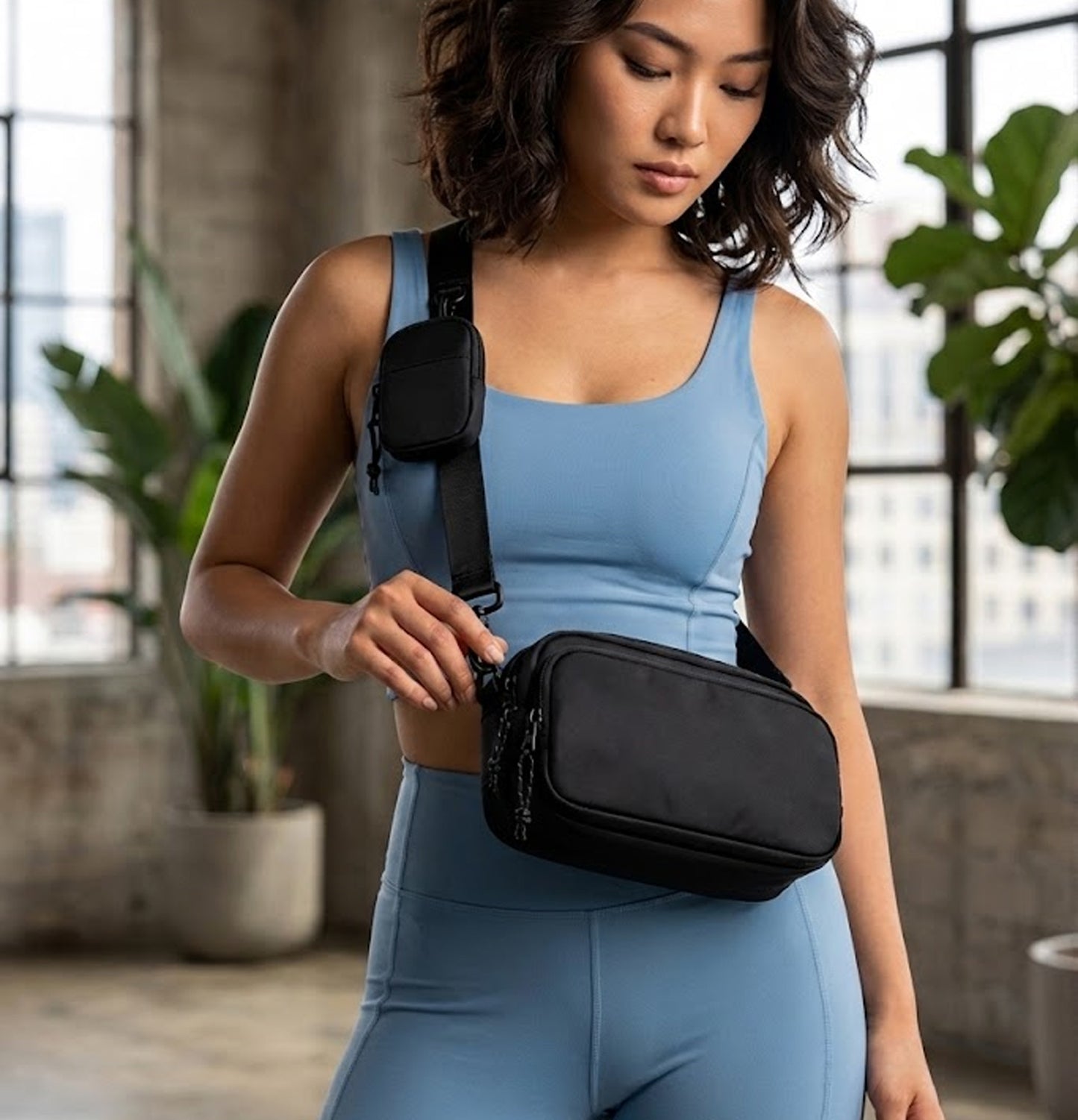 Aveny Crossbody With Key Leash