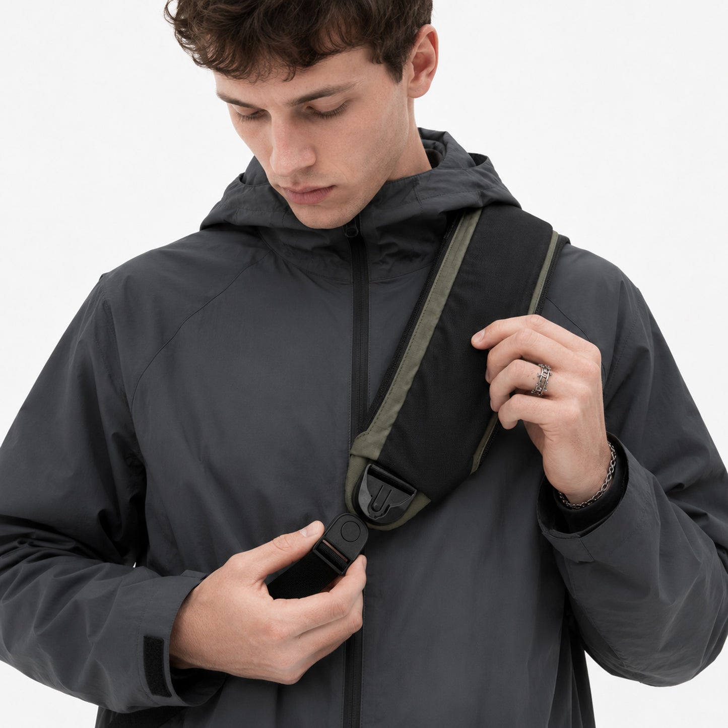 Voyageur Crossbody