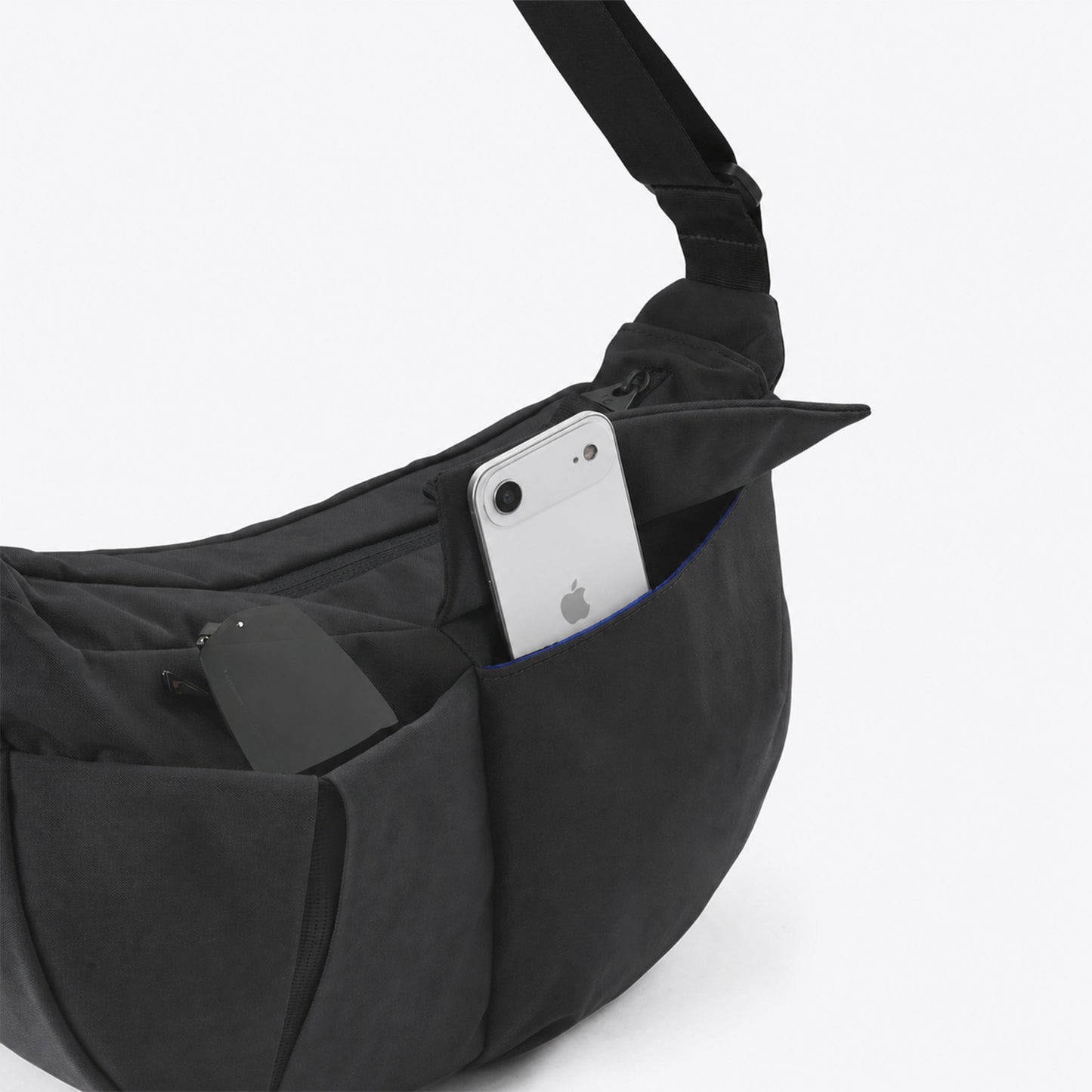 Maelle Black Shoulder Bag