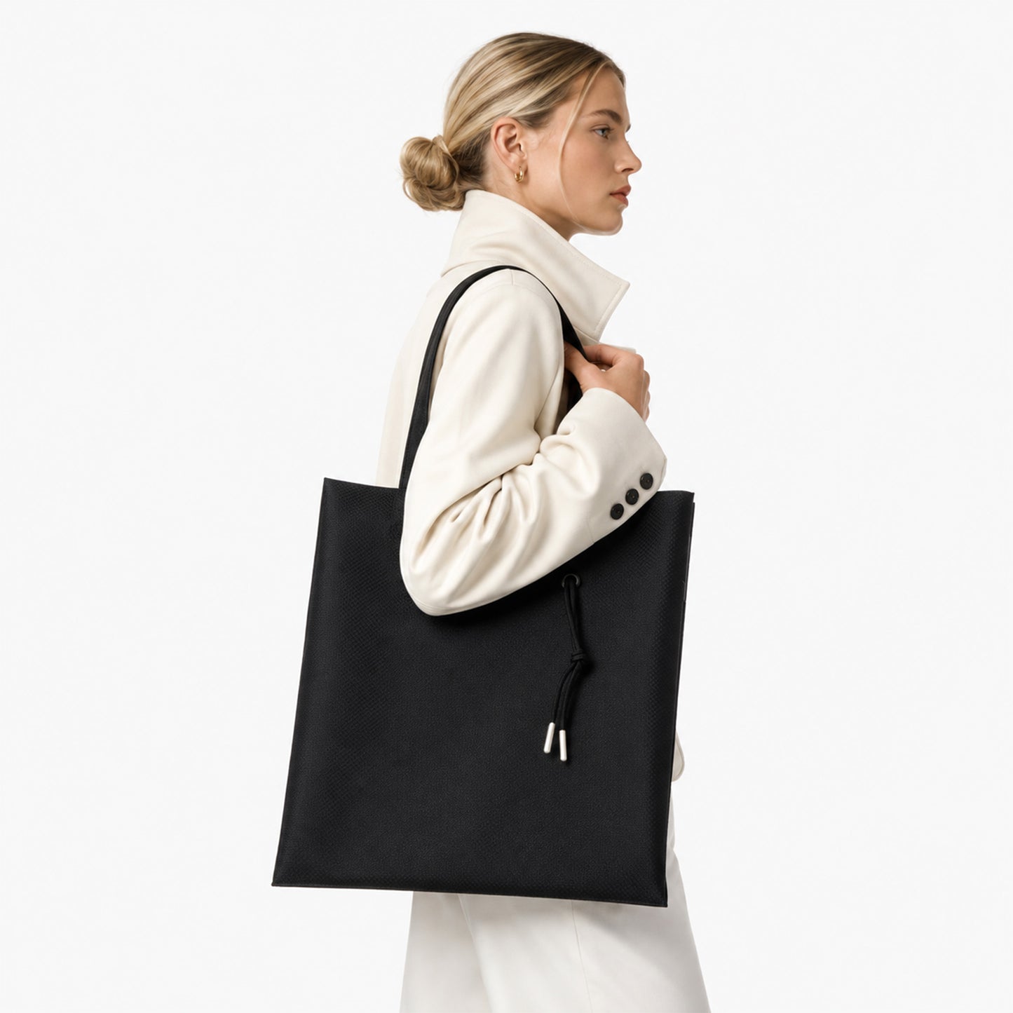 Verel Satellite Black Tote
